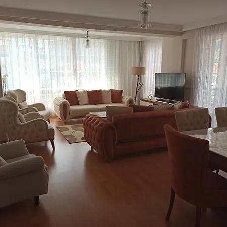 Marmaris'te Doğa Manzaralı Ev *