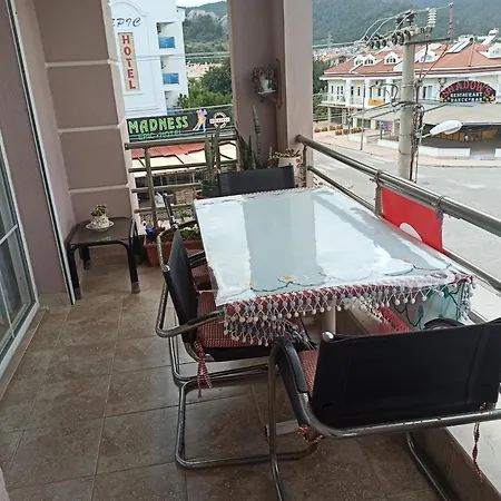 Marmaris'te Doğa Manzaralı Ev *